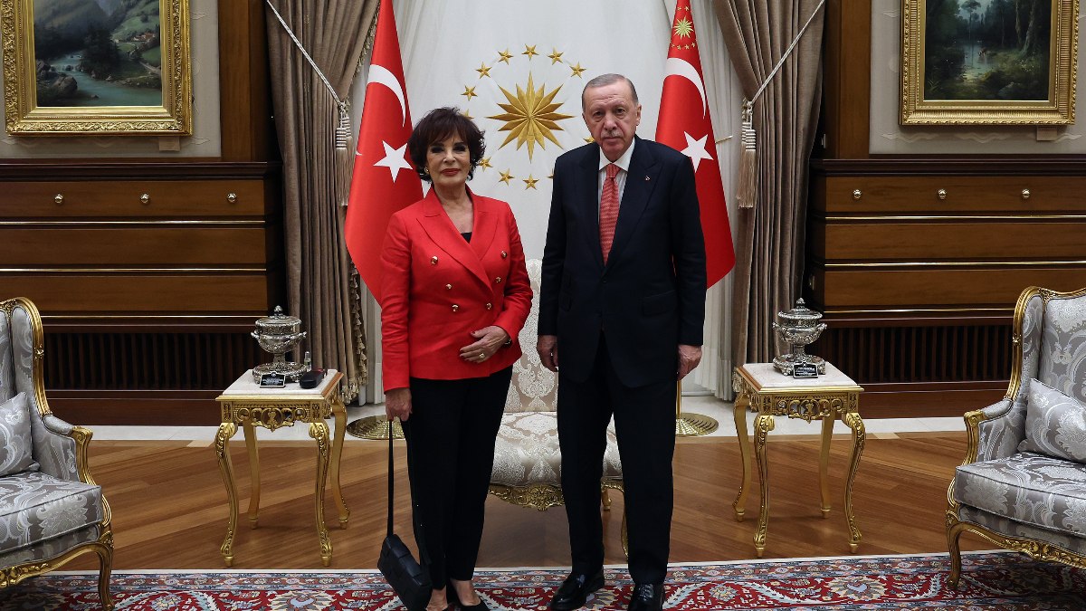 Cumhurbaşkanı Erdoğan Hülya Koçyiğit’i kabul etti